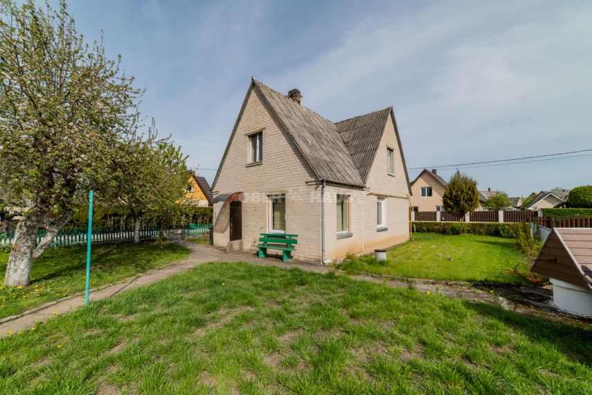 Parduodamas namas Žalioji g., Kuršėnų m., Šiaulių r. sav., 66 m2 ploto, 1 aukštai 30