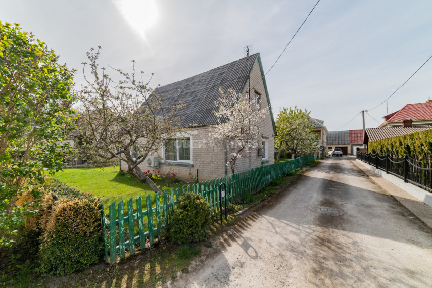 Parduodamas namas Žalioji g., Kuršėnų m., Šiaulių r. sav., 66 m2 ploto, 1 aukštai 36