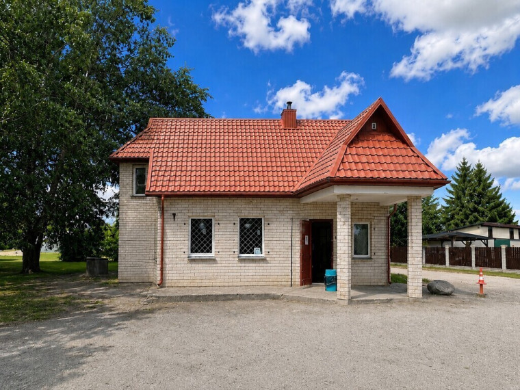PARDUODAMAS 80,22 KV. M PLOTO NAMAS SU 15 ARŲ ŽEMĖS SKLYPU BEI MŪRINIU ŪKINIU PASTATU GRIGO G. 1, BERNIŪNUOSE, PANEVĖŽIO RAJONE 1
