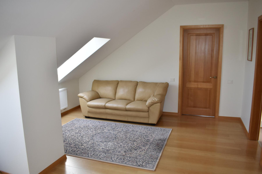 Parduodamas namas Žemynos g., Paviešečių k., Panevėžio r. sav., 196.35 m² ploto 4 kambariai 34