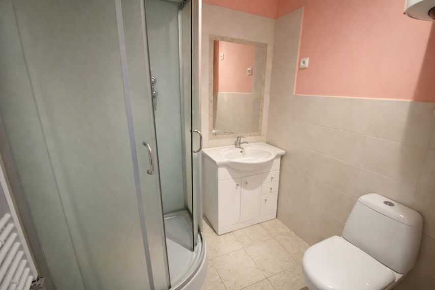 Parduodamas namas J. Basanavičiaus a., Vilkaviškio m., Vilkaviškio r. sav., 184.79 m2 ploto, 1 aukštai 32