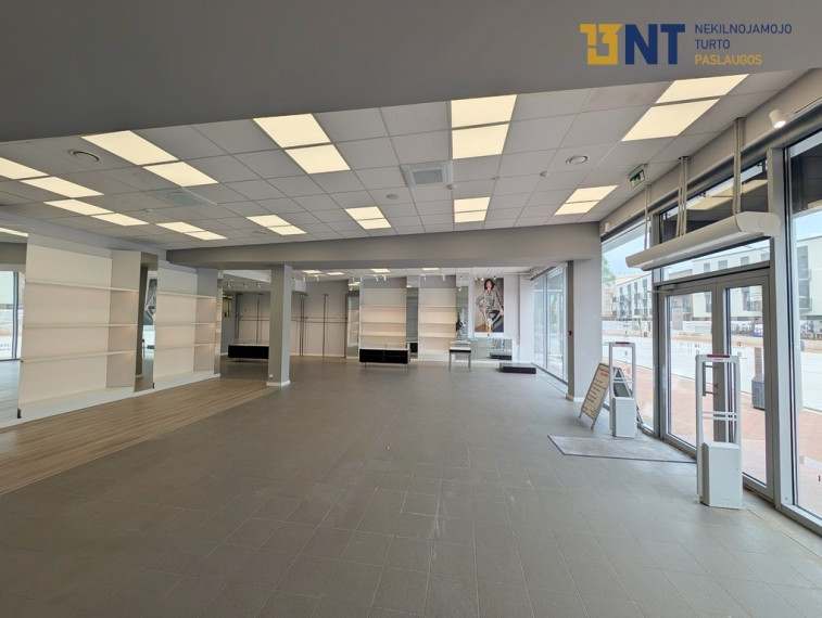 KOMERCINĖS-PREKYBOS PATALPOS ŠIAULIŲ CENTRE, SU RAMPA 4