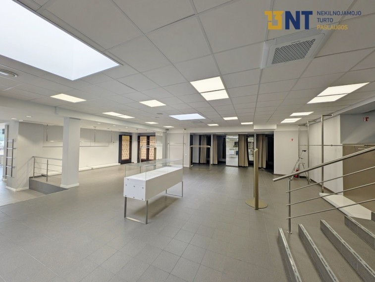 KOMERCINĖS-PREKYBOS PATALPOS ŠIAULIŲ CENTRE, SU RAMPA 12