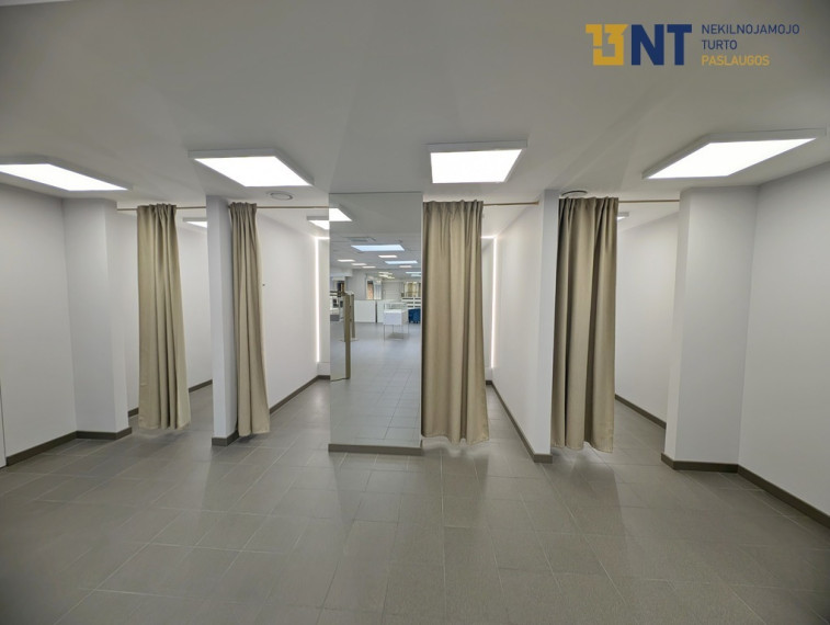 KOMERCINĖS-PREKYBOS PATALPOS ŠIAULIŲ CENTRE, SU RAMPA 14