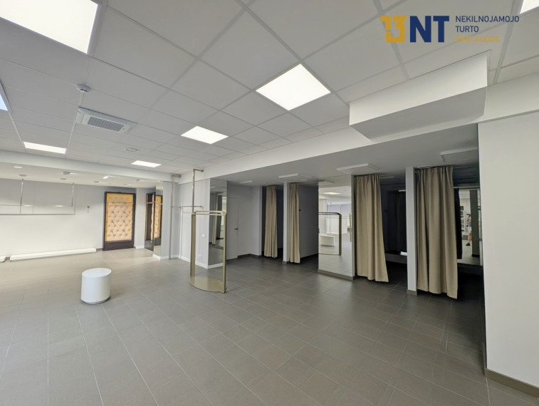 KOMERCINĖS-PREKYBOS PATALPOS ŠIAULIŲ CENTRE, SU RAMPA 15