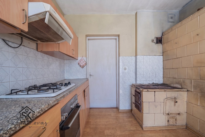 PARDUODAMAS NAMAS SU 19.72 A ŽEMĖS SKLYPU ŽEMAIČIŲ NAUMIESTYJE, SODŲ G. 16 12