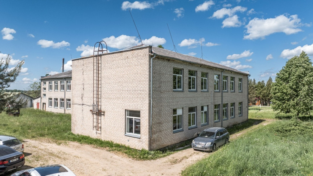 Parduodamos kitos paskirties, paslaugų, prekybos patalpos Nepriklausomybės g., Tenenių mstl., Šilalės r. sav., 845.37 m2 ploto 6