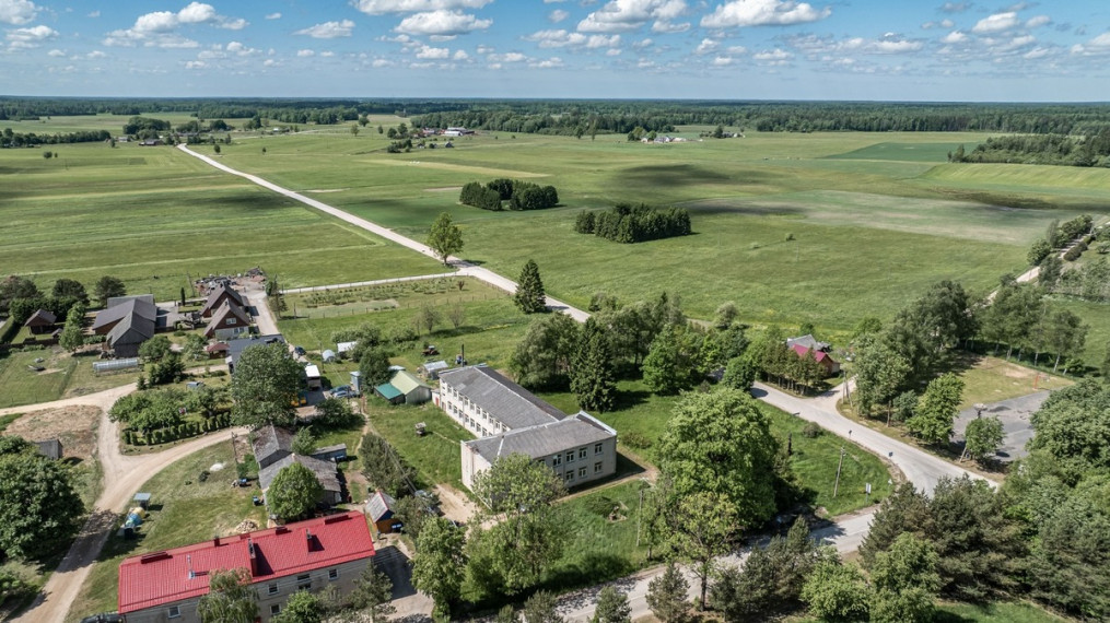 Parduodamos kitos paskirties, paslaugų, prekybos patalpos Nepriklausomybės g., Tenenių mstl., Šilalės r. sav., 845.37 m2 ploto 17
