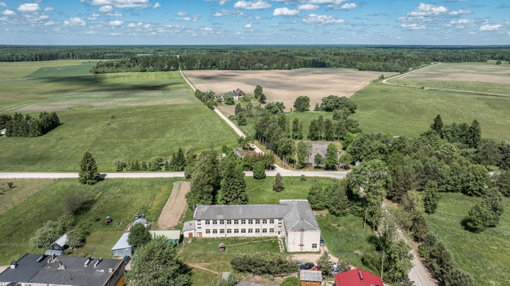 Parduodamos kitos paskirties, paslaugų, prekybos patalpos Nepriklausomybės g., Tenenių mstl., Šilalės r. sav., 845.37 m2 ploto 18