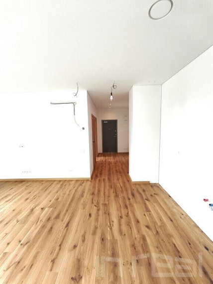 PARDUODAMAS PILNAI ĮRENGTAS BUTAS SU TERASA NAUJAME, IŠSKIRTINĖS KOKYBĖS NAME, UTENOS CENTRE 8