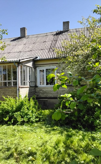Parduodamas namas Gluosnių g., Mosėdžio mstl., Skuodo r. sav., 144 m² ploto 3 kambariai 2