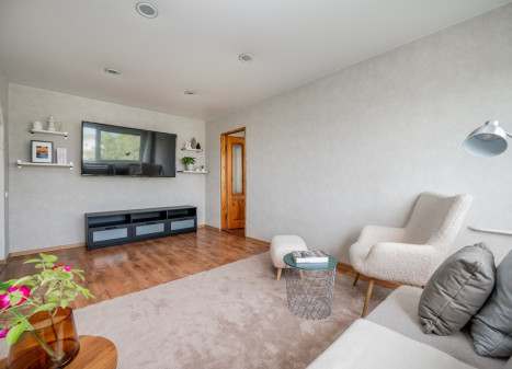 Parduodamas butas Viršuliškių g., Vilniaus m., Vilniaus m. sav., 61.45 m2 ploto, 3 kambariai Parduodamas butas Viršuliškių g., Vilniaus m., Vilniaus m. sav., 61.45 m2 ploto, 3 kambariai