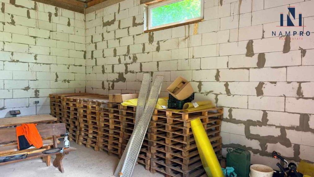Anykščių raj., Jurgiškio kaime, parduodamas vienkiemis su 3,85 ha sklypu 40