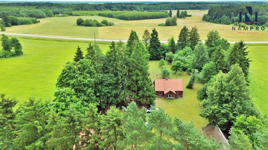 Anykščių raj., Jurgiškio kaime, parduodamas vienkiemis su 3,85 ha sklypu 2