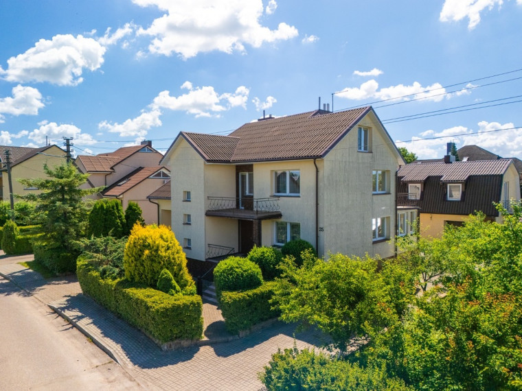 Parduodamas namas Žiburių g., Gargždų m., Klaipėdos r. sav., 235 m2 ploto, 2 aukštai 1