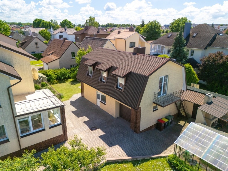 Parduodamas namas Žiburių g., Gargždų m., Klaipėdos r. sav., 235 m2 ploto, 2 aukštai 34