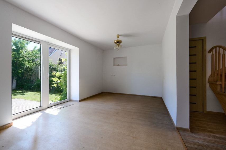 Parduodamas namas Žiburių g., Gargždų m., Klaipėdos r. sav., 235 m2 ploto, 2 aukštai 35
