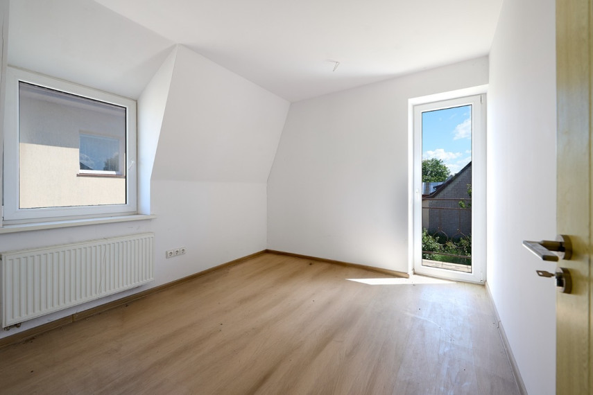 Parduodamas namas Žiburių g., Gargždų m., Klaipėdos r. sav., 235 m2 ploto, 2 aukštai 42