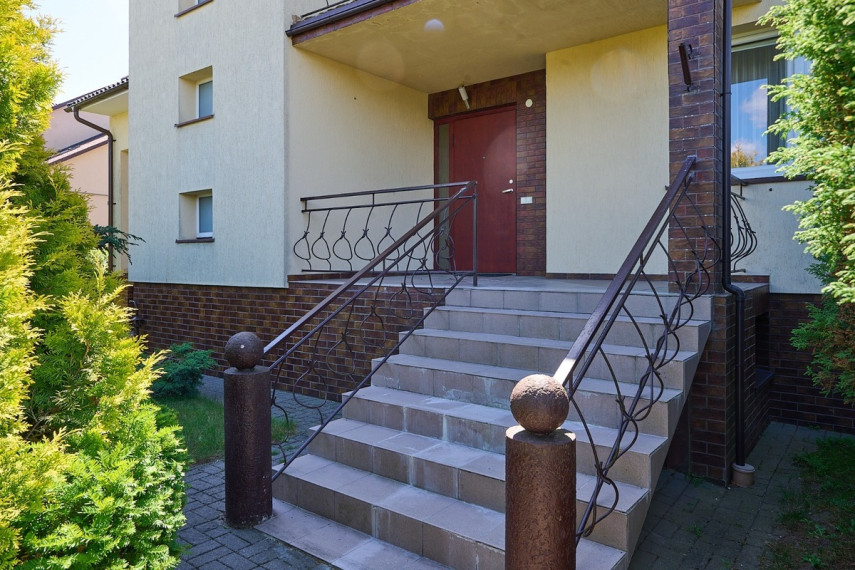 Parduodamas namas Žiburių g., Gargždų m., Klaipėdos r. sav., 235 m2 ploto, 2 aukštai 47