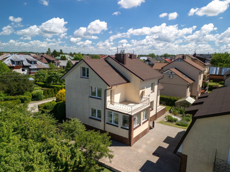 Parduodamas namas Žiburių g., Gargždų m., Klaipėdos r. sav., 235 m2 ploto, 2 aukštai 50
