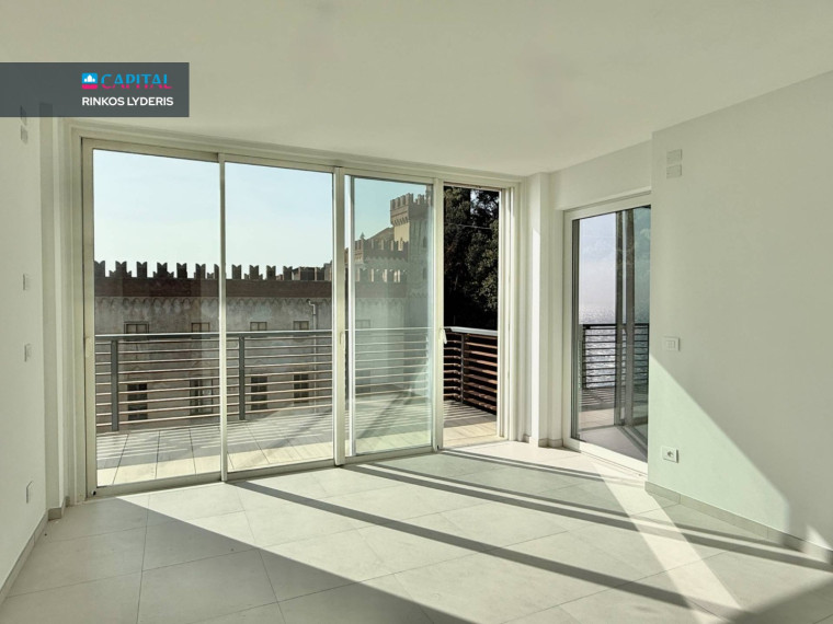 Parduodami 4 kambarių 102 kv. m. apartamentai su vaizdu į jūrą Borghetto Santo Spirito, Ligūrija (Šiaurės Italija) 7