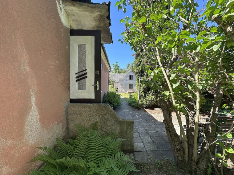 PARDUODAMAS PIRMASIS NAMO AUKŠTAS ŠVYTURIO G. 18, PANEVĖŽYJE 48