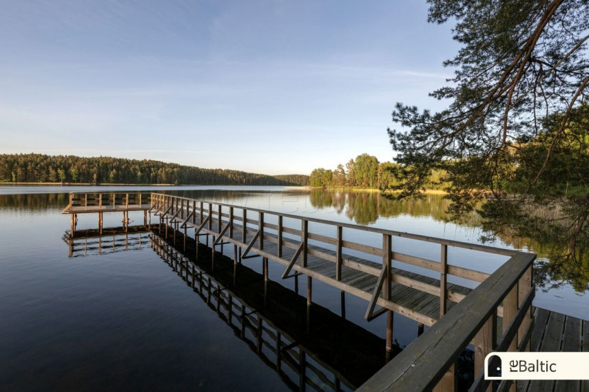 Parduodamas namas Ežerų g., Kaulakių k., Molėtų r. sav., 635.6 m2 ploto, 2 aukštai 12