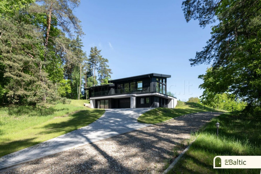 Parduodamas namas Ežerų g., Kaulakių k., Molėtų r. sav., 635.6 m2 ploto, 2 aukštai 31