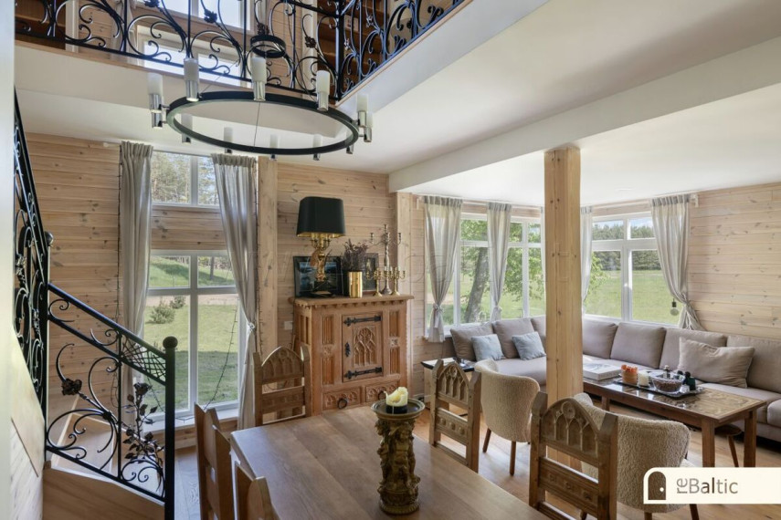 Parduodamas namas Ežerų g., Kaulakių k., Molėtų r. sav., 635.6 m2 ploto, 2 aukštai 40
