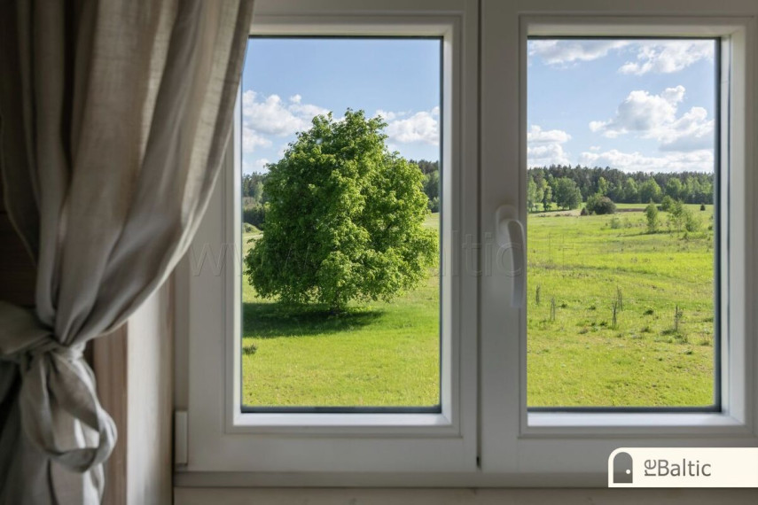 Parduodamas namas Ežerų g., Kaulakių k., Molėtų r. sav., 635.6 m2 ploto, 2 aukštai 45
