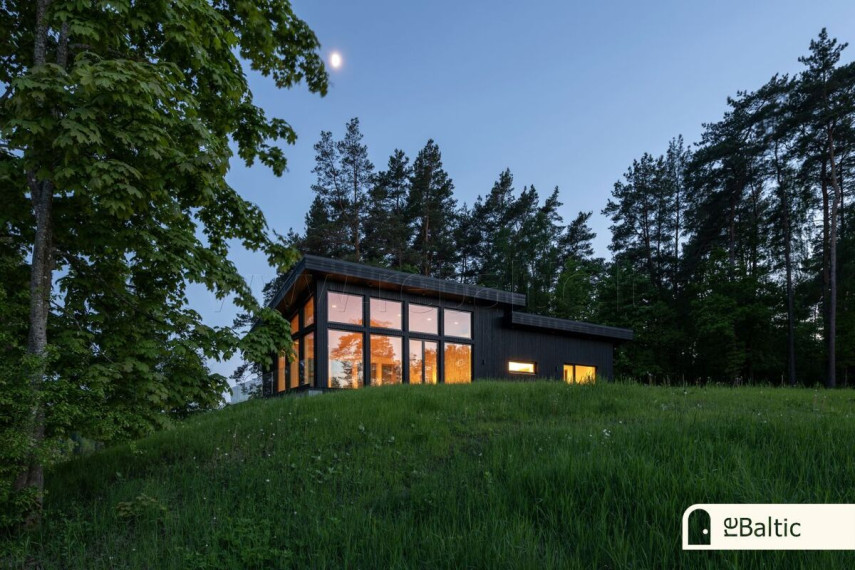 Parduodamas namas Ežerų g., Kaulakių k., Molėtų r. sav., 635.6 m2 ploto, 2 aukštai 50