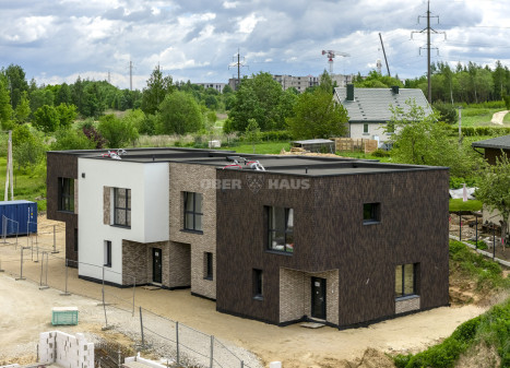 Parduodamas namas Batrionių g., Antakalnis, Vilniaus m., Vilniaus m. sav., 105 m2 ploto, 2 aukštai Parduodamas namas Batrionių g., Antakalnis, Vilniaus m., Vilniaus m. sav., 105 m2 ploto, 2 aukštai