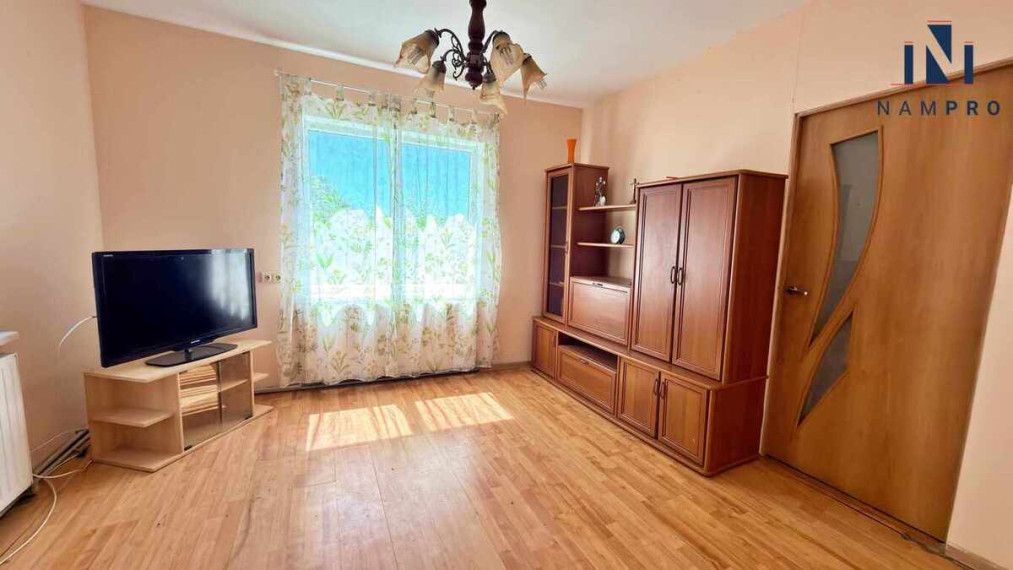 Telšių rajone, Varniuose, parduodamas gyvenamasis namas 6