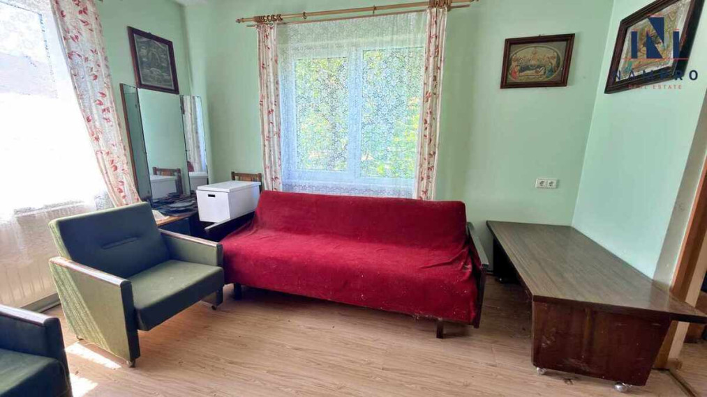 Telšių rajone, Varniuose, parduodamas gyvenamasis namas 8