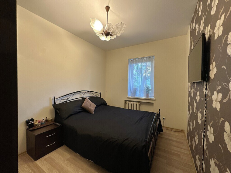 PARDUODAMA KOKYBIŠKAI SUREMONTUOTA NAMO DALIS SU NUOSAVO KIEMO DALIMI PANEVĖŽIO CENTRE, J. BASANAVIČIAUS G. 24 23