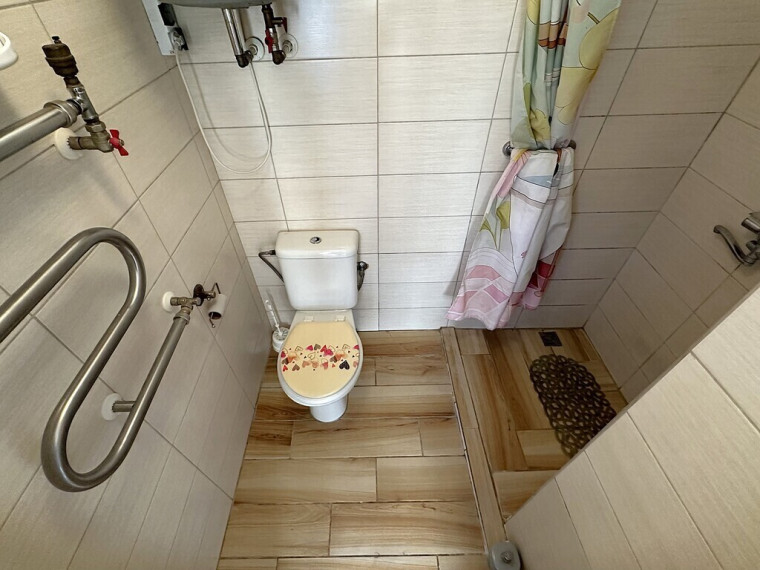 PARDUODAMA KOKYBIŠKAI SUREMONTUOTA NAMO DALIS SU NUOSAVO KIEMO DALIMI PANEVĖŽIO CENTRE, J. BASANAVIČIAUS G. 24 43