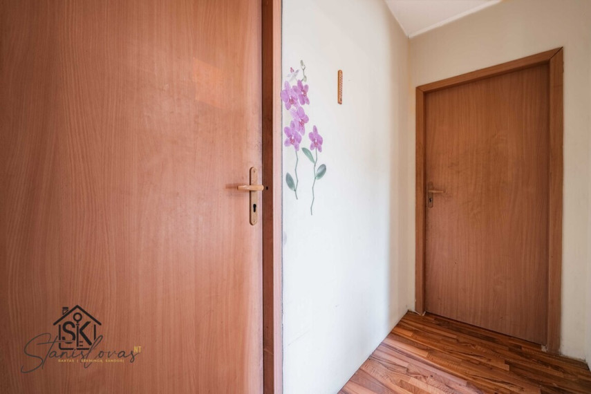 PARDUODAMAS 3 KAMBARIŲ BUTAS ŠILUTĖJE, V. KUDIRKOS G. 17 13