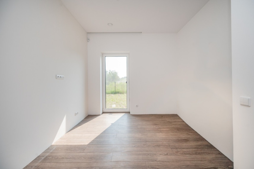 Parduodamas namas Žirgo Sodų 4-oji g., Antakalnis, Vilniaus m., Vilniaus m. sav., 119.65 m2 ploto, 1 aukštai 15