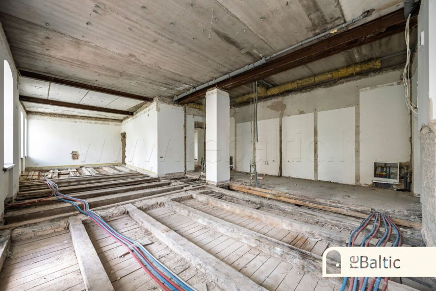 Parduodamas butas Visų Šventųjų g., Vilniaus m., Vilniaus m. sav., 310 m2 ploto, 5 kambariai 7