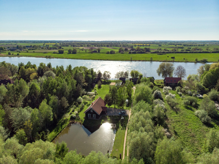 Parduodamas namas Augusto Dėvilaičio g., Šyšos k., Šilutės r. sav., 290.19 m2 ploto, 1 aukštai 1