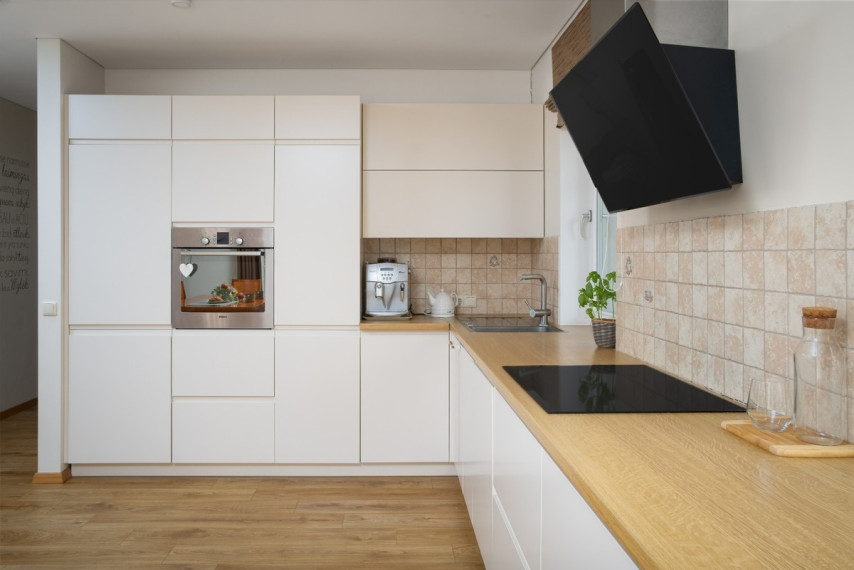 Parduodamas namas Augusto Dėvilaičio g., Šyšos k., Šilutės r. sav., 290.19 m2 ploto, 1 aukštai 12