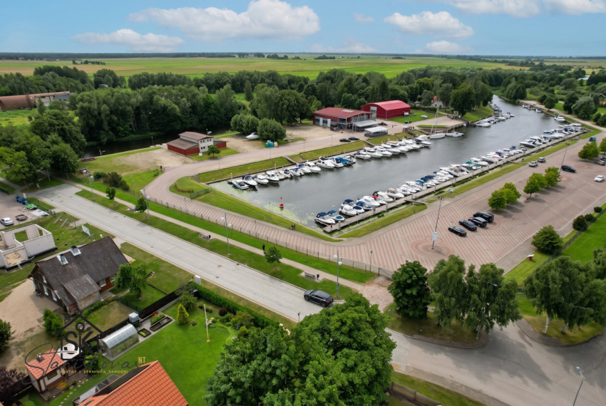 PARDUODAMAS 1 KAMBARIO BUTAS SU VAIZDU Į ŠILUTĖS MAŽŲJŲ LAIVŲ UOSTĄ 26