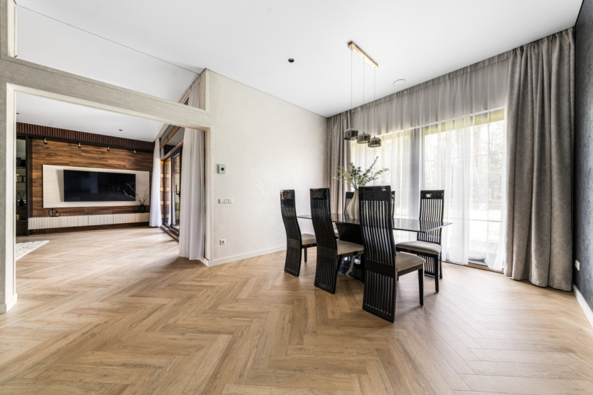 Parduodamas namas Vilniaus r. sav., Raudondvario k., Beržyno, 212.26 m2 ploto, 1 aukštai 17