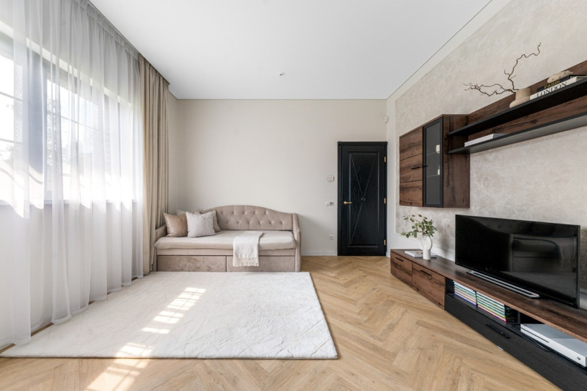 Parduodamas namas Vilniaus r. sav., Raudondvario k., Beržyno, 212.26 m2 ploto, 1 aukštai 48