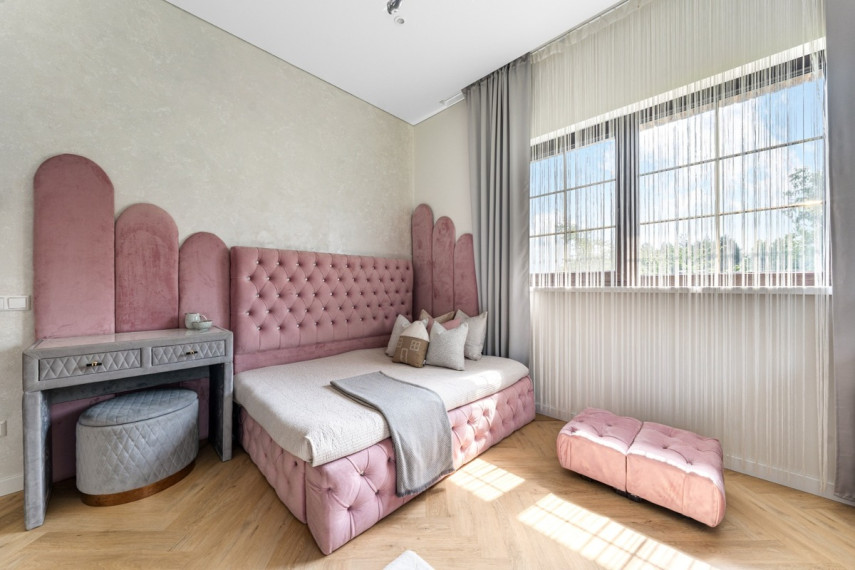 Parduodamas namas Vilniaus r. sav., Raudondvario k., Beržyno, 212.26 m2 ploto, 1 aukštai 54