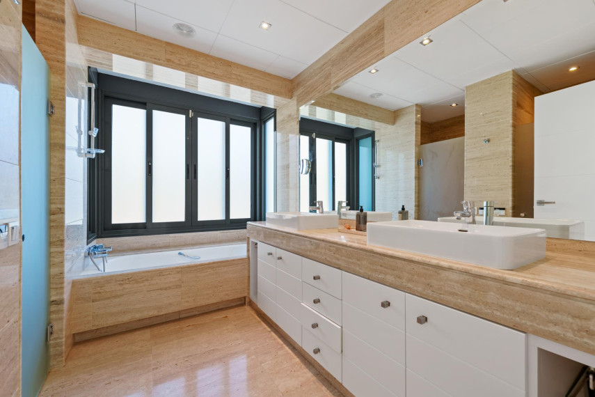 Parduodamas namas Marbella, Ispanija, 1265 m² ploto 5 kambariai 4