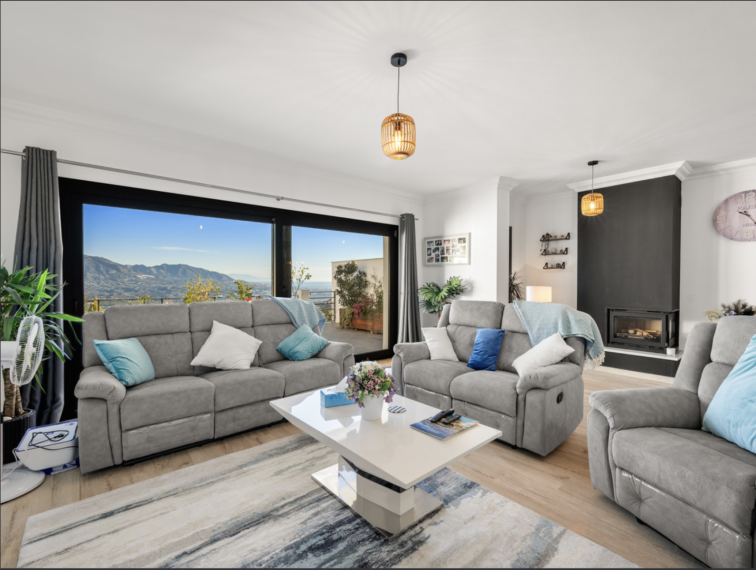 Parduodamas namas Marbella, Ispanija, 172.00 m² ploto 4 kambariai 3