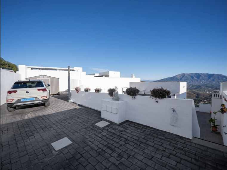 Parduodamas namas Marbella, Ispanija, 172.00 m² ploto 4 kambariai 24