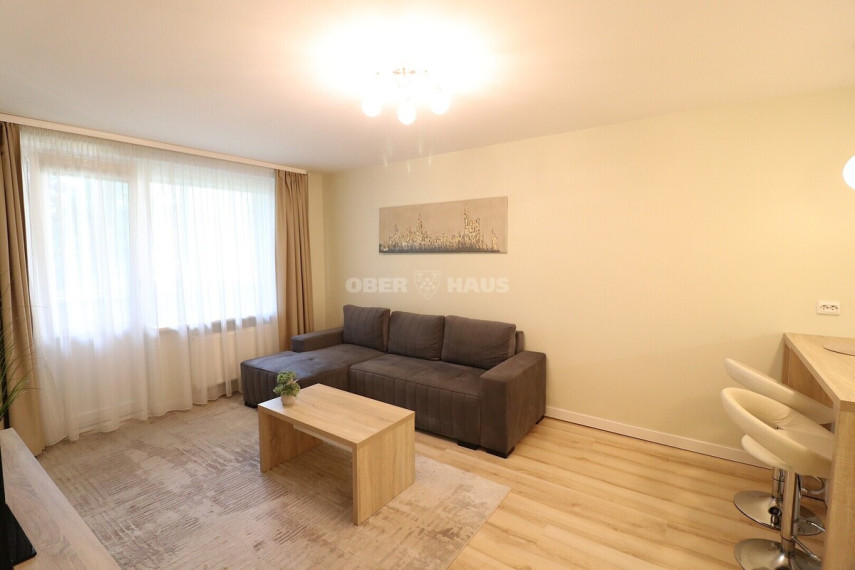 Nuomojamas butas Žvaigždžių g. , Panevėžio m. sav., 37 m2 ploto, 2 kambariai 3