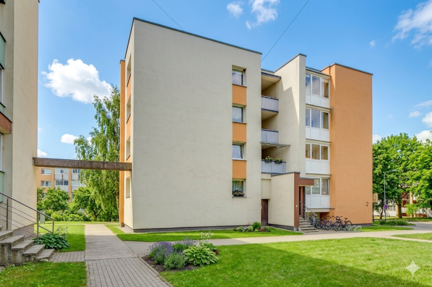 Parduodamas butas Liepų g., Molėtų m., Molėtų r. sav., 53.45 m² ploto 2 kambariai 13